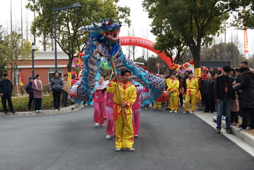 2011 年華亭鎮新春鬧元宵活動-舞龍（圖二）